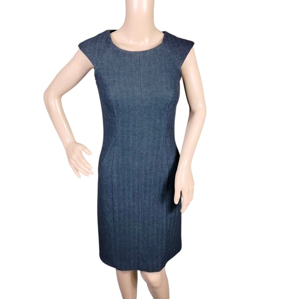 Banana Republic Sheath Dress Woman's Size 2 Wool Minimalist Cap Sleeve Back Zip
